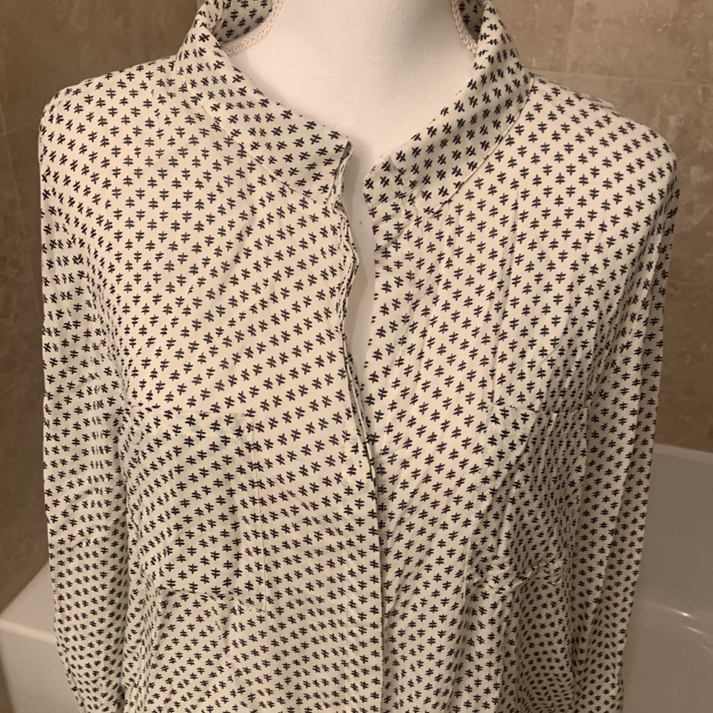 Solitaire Patterned Blouse - Picture 3 of 15